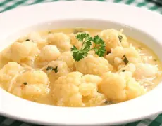 Descubre la deliciosa receta de Blomkålssuppe: Sopa de coliflor para sorprender a tu paladar