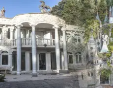 Descubre la majestuosidad del Castillo de Moltke’s Mansion en Vemb: un tesoro escondido en Dinamarca
