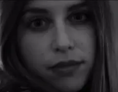 Descubre el talento indie pop de Fallulah: la sensación musical que no puedes perderte